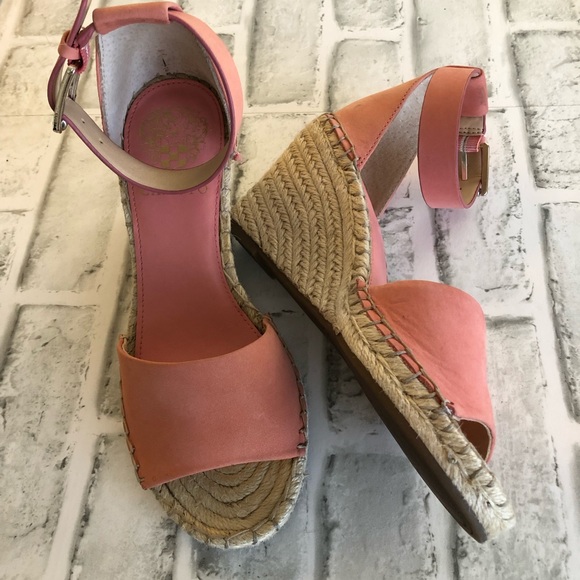Vince Camuto Apricot Wedges Sz 7 - Picture 2 of 6